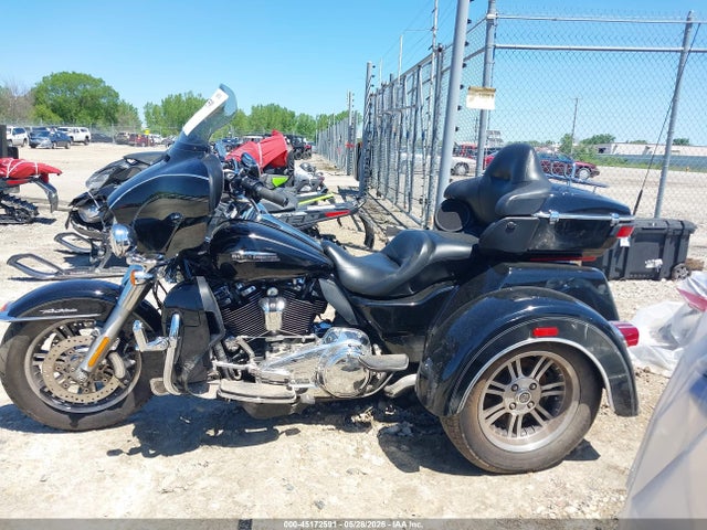 Harley-Davidson Flhtcutg Tri Glide Ultra