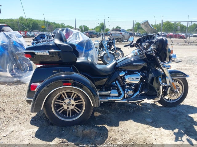 Harley-Davidson Flhtcutg Tri Glide Ultra