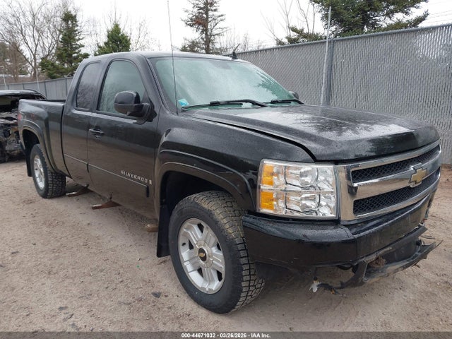 Salvage Chevrolet Silverado 1500 Image