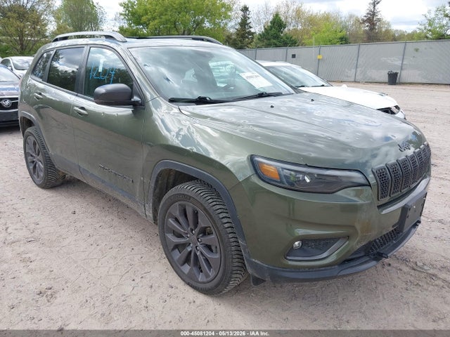 Salvage Jeep Cherokee Image
