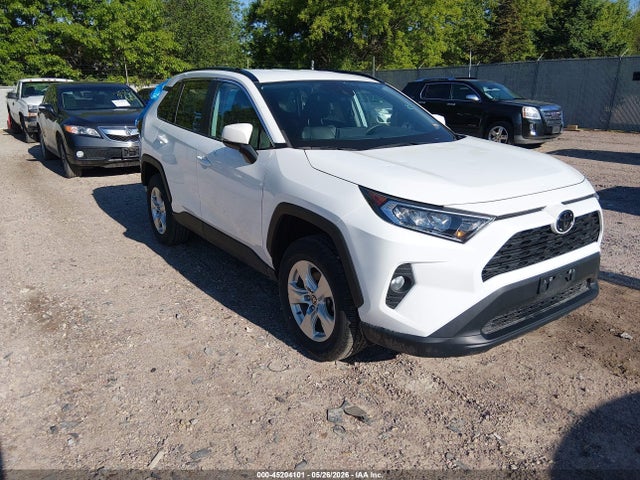 Salvage Toyota RAV4 Image