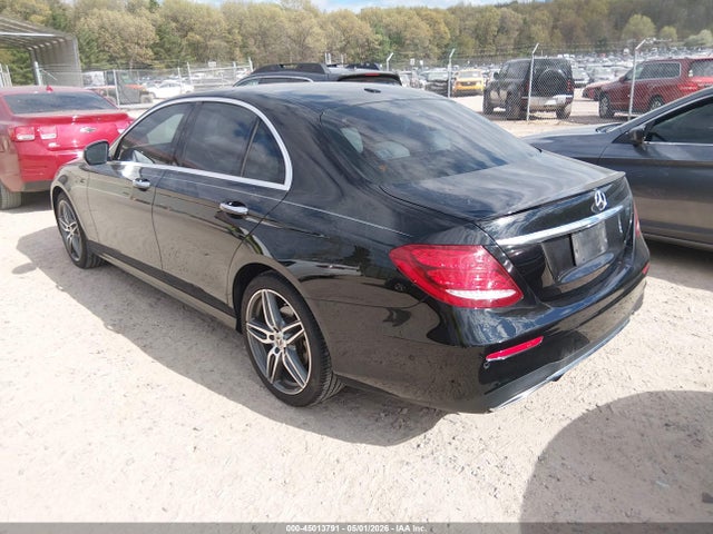Mercedes-Benz E-Class 4matic