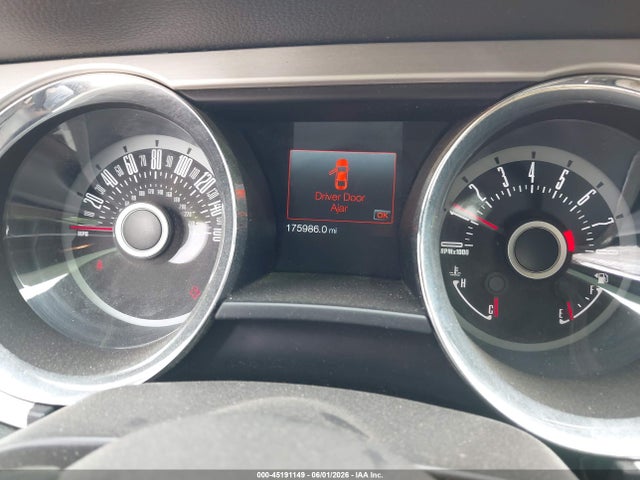 Ford Mustang V6 Premium
