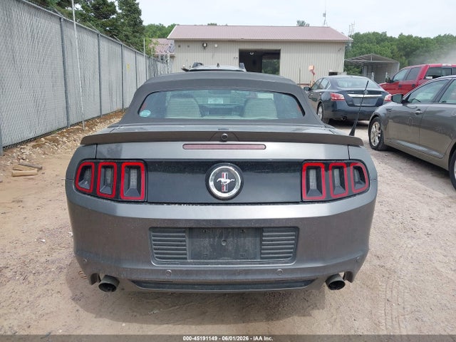 Ford Mustang V6 Premium