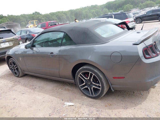 Ford Mustang V6 Premium