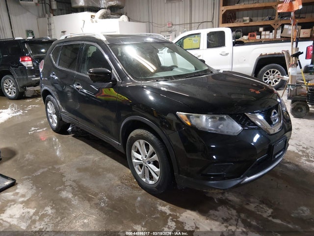 Salvage Nissan Rogue Image