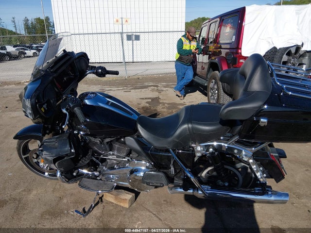Harley-Davidson Flhxu