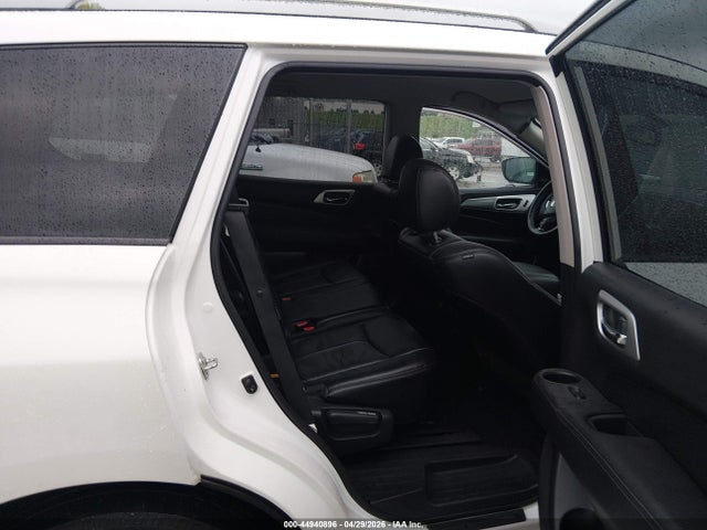 Nissan Pathfinder Sl