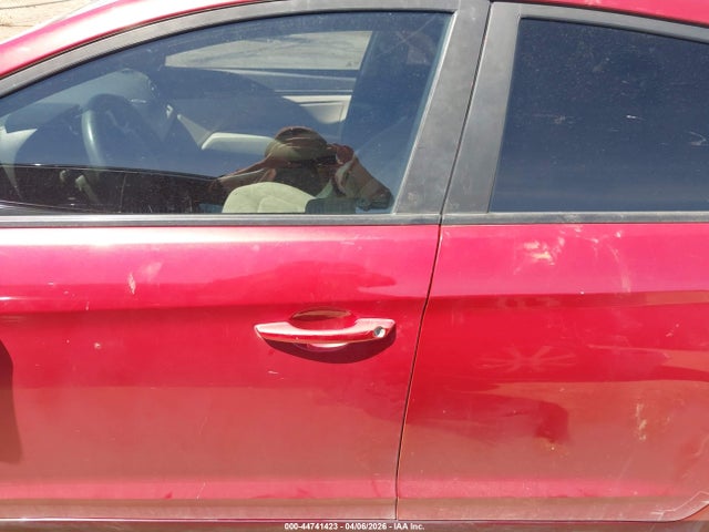 Hyundai ELANTRA Sel