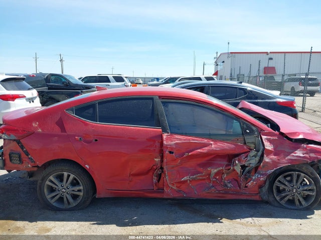 Hyundai ELANTRA Sel