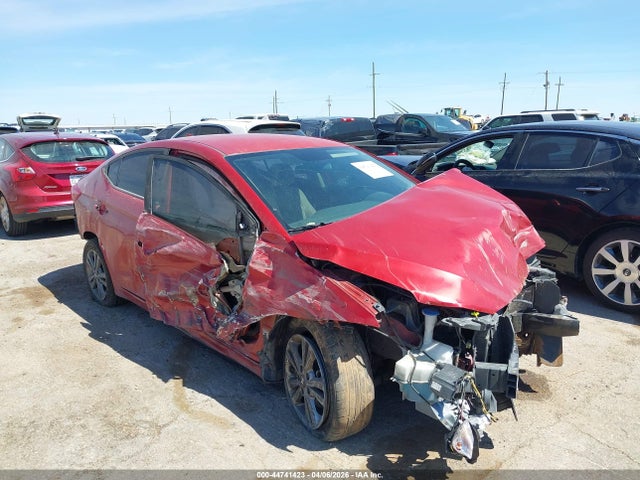 Salvage Hyundai ELANTRA Image