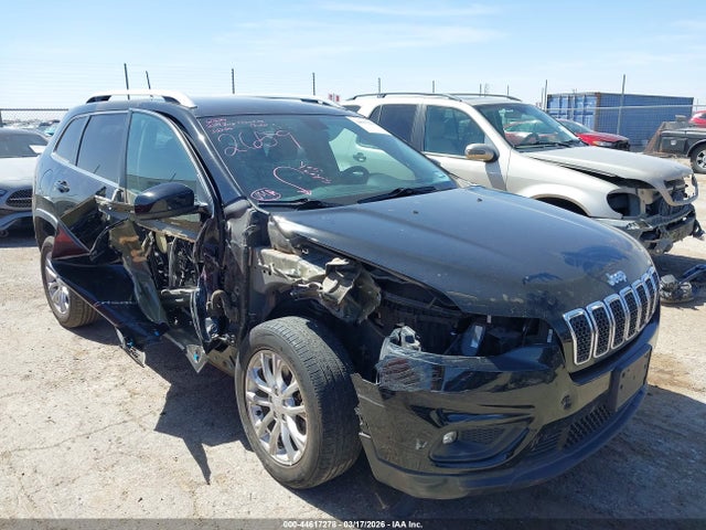 Salvage Jeep Cherokee Image