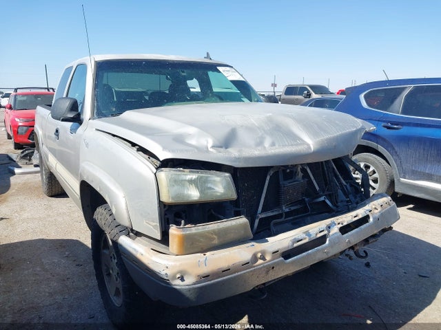 Salvage Chevrolet Silverado 1500 Image