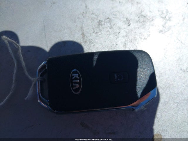 Kia K5 Lxs