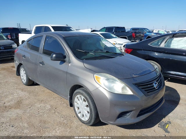 Salvage Nissan Versa Image