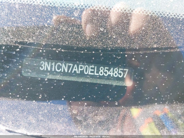 Nissan Versa 1.6 S+