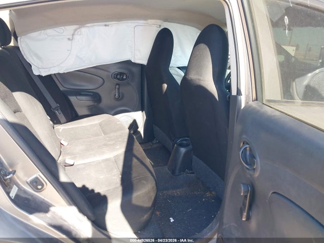 Nissan Versa 1.6 S+