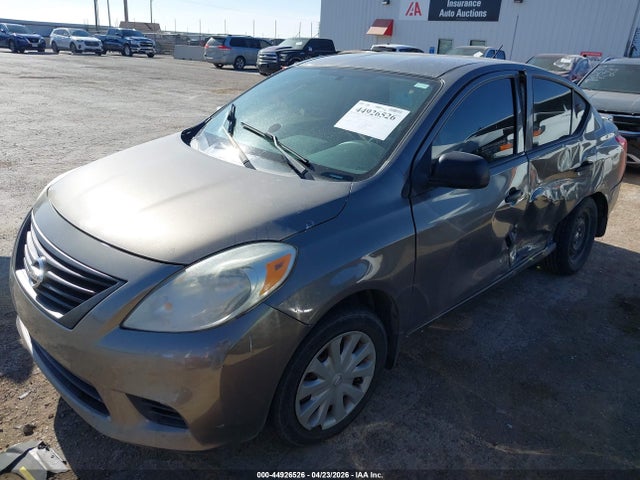 Nissan Versa 1.6 S+