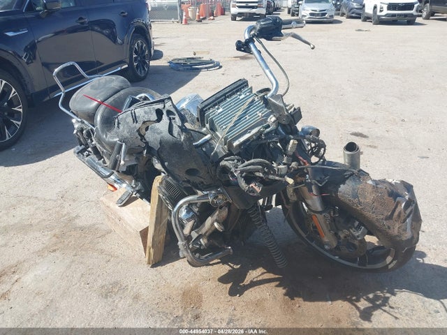 Salvage Harley-Davidson Flhxs Image
