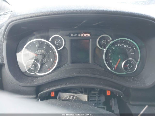 Ram 2500 Tradesman  4x4 8' Box