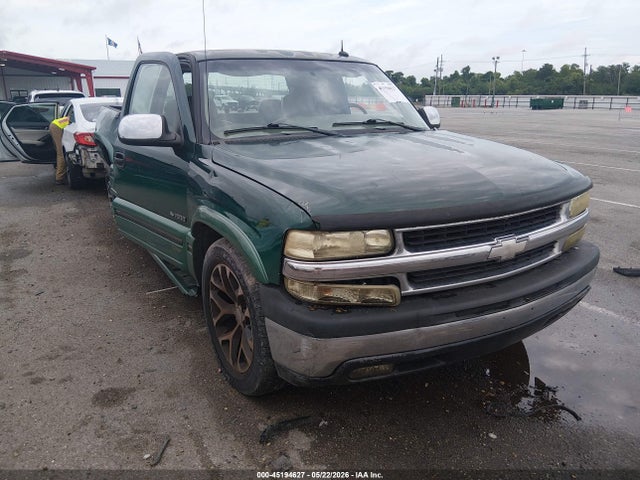 Salvage Chevrolet Silverado 1500 Image