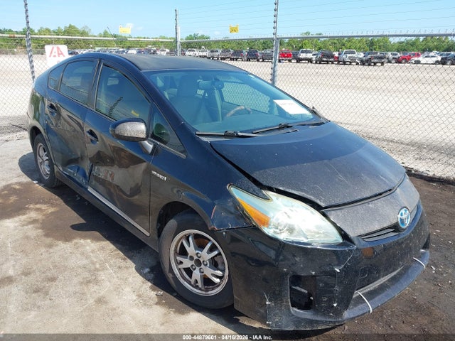 Salvage Toyota Prius Image