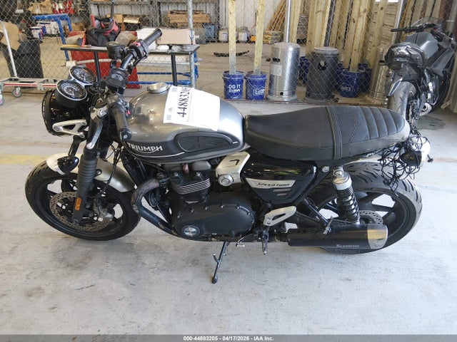 Triumph Speed Twin