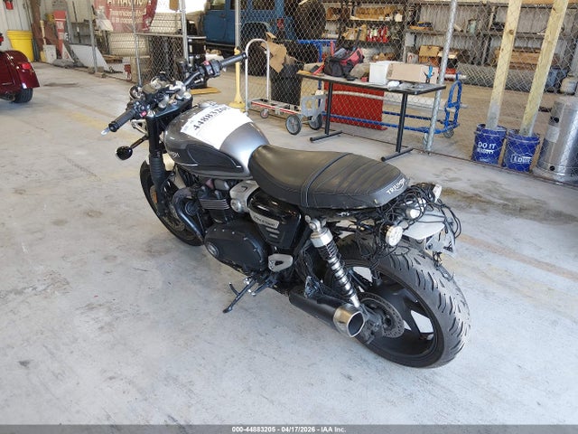 Triumph Speed Twin