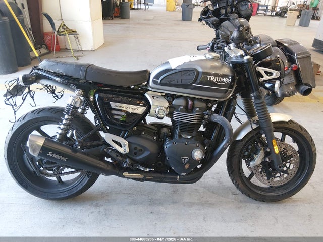 Triumph Speed Twin