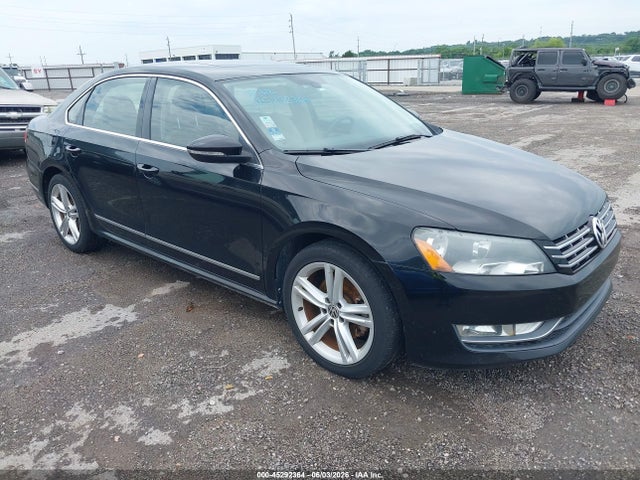 Salvage Volkswagen Passat Image