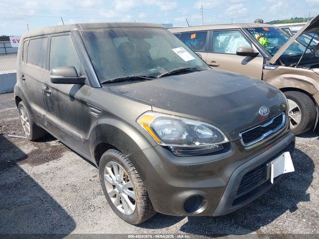 Salvage Kia Soul Image