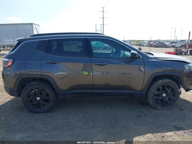Jeep Compass Latitude Lux Fwd