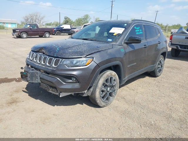 Jeep Compass Latitude Lux Fwd