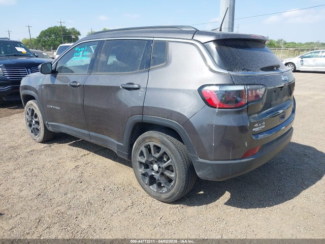 Jeep Compass Latitude Lux Fwd