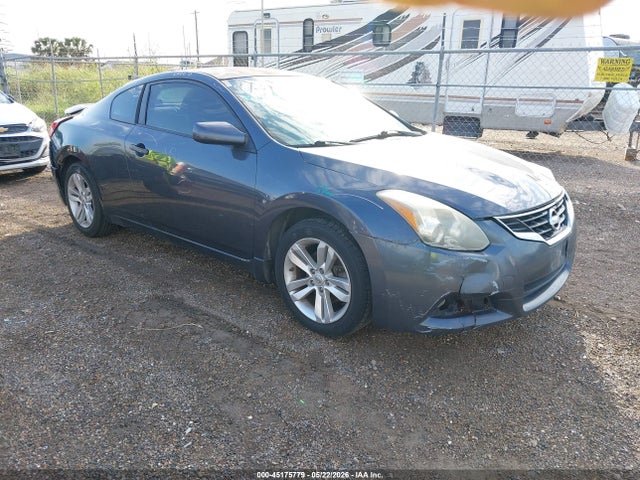 Salvage Nissan Altima Image