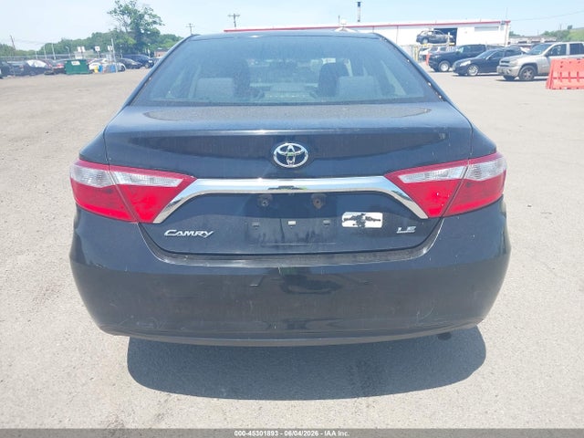 Toyota Camry Le