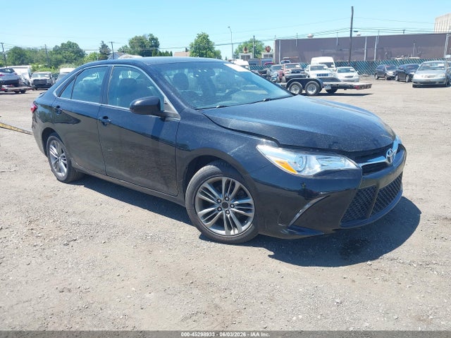 Salvage Toyota Camry Image