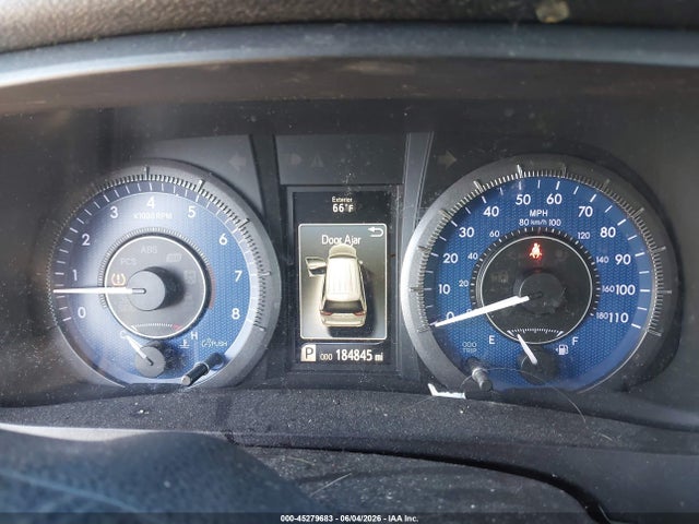 Toyota Sienna Xle Premium 8 Passenger
