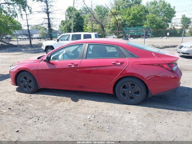 Hyundai ELANTRA Sel