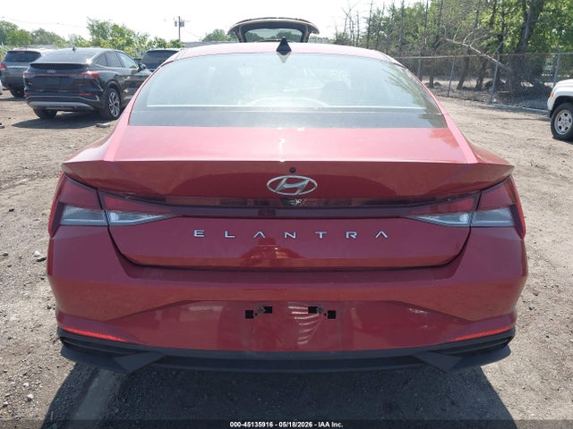 Hyundai ELANTRA Sel