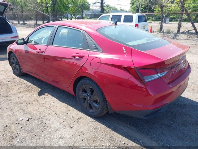 Hyundai ELANTRA Sel