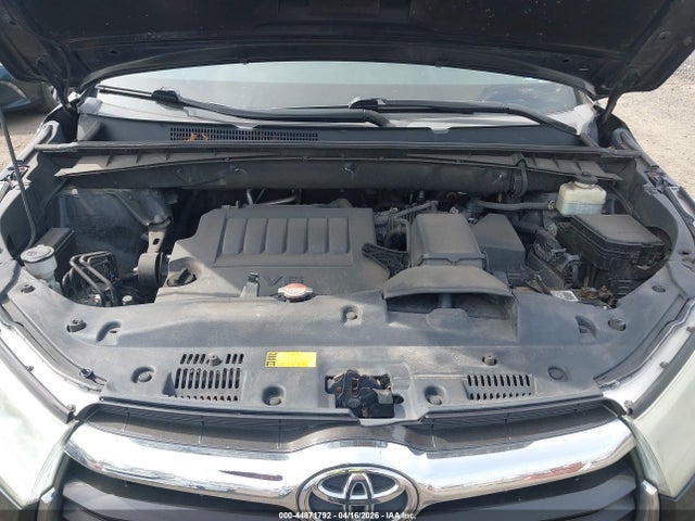 Toyota Highlander Xle V6