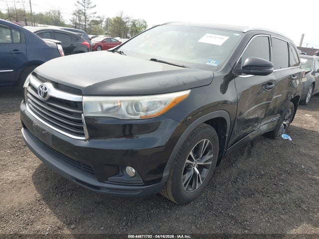 Toyota Highlander Xle V6