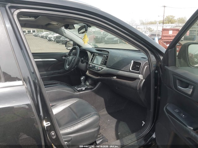 Toyota Highlander Xle V6