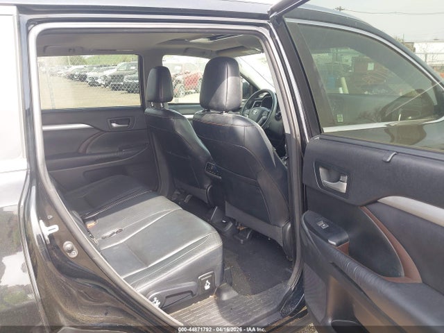 Toyota Highlander Xle V6