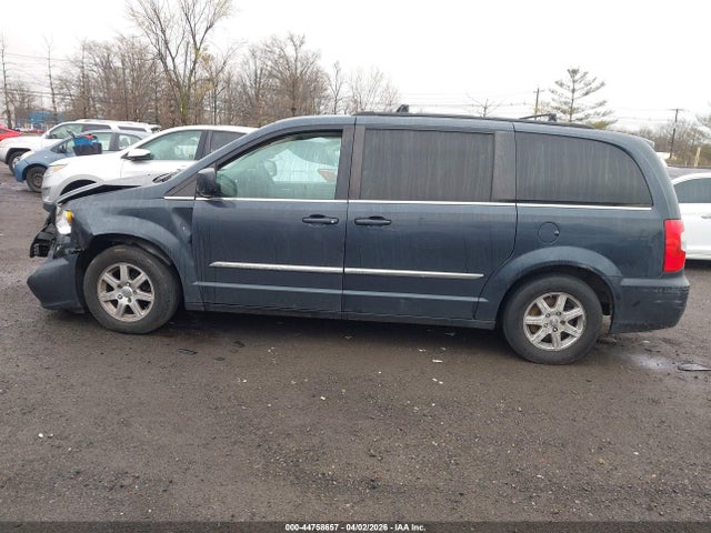 Chrysler Town & Country Touring