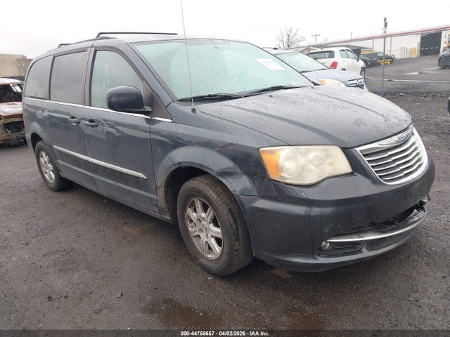 Salvage Chrysler Town & Country Image