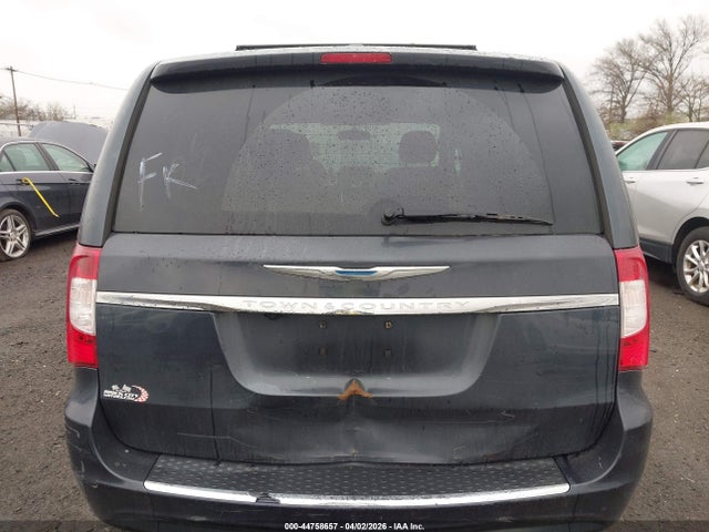 Chrysler Town & Country Touring