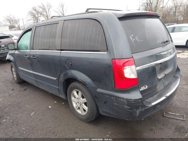 Chrysler Town & Country Touring