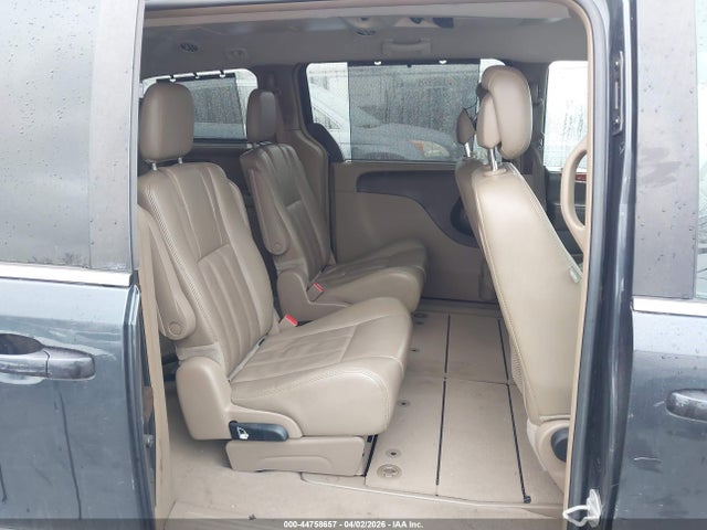Chrysler Town & Country Touring